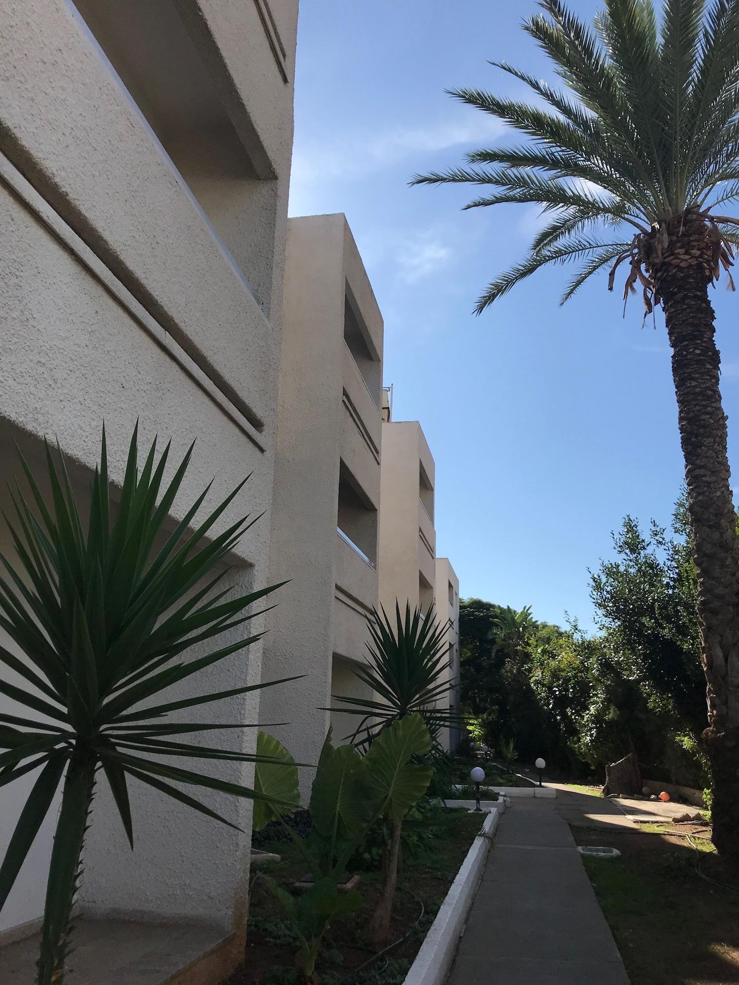 达芙妮酒店式公寓 Paphos 外观 照片
