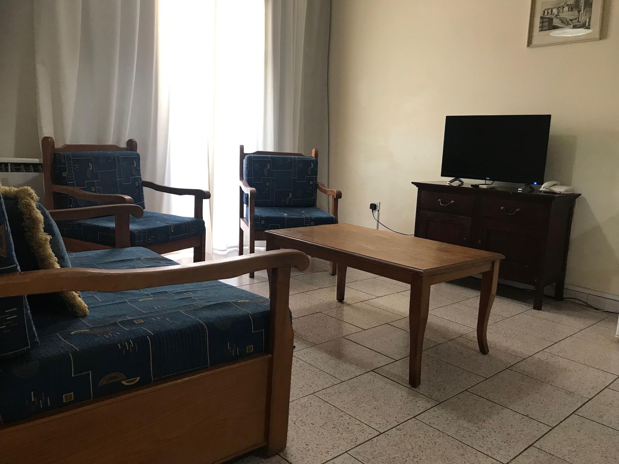 达芙妮酒店式公寓 Paphos 外观 照片