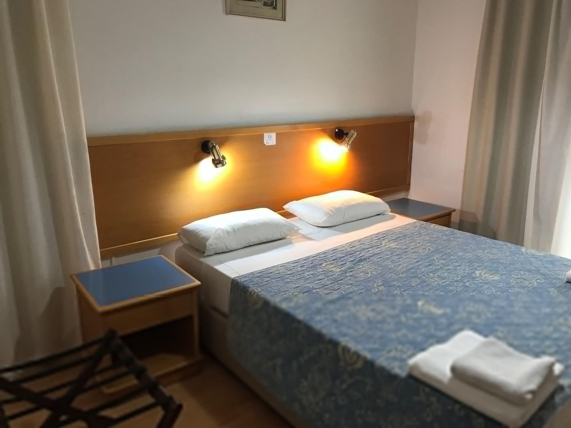 达芙妮酒店式公寓 Paphos 外观 照片