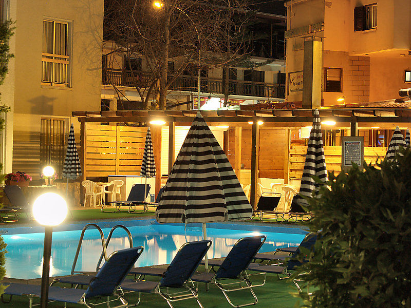 达芙妮酒店式公寓 Paphos 外观 照片
