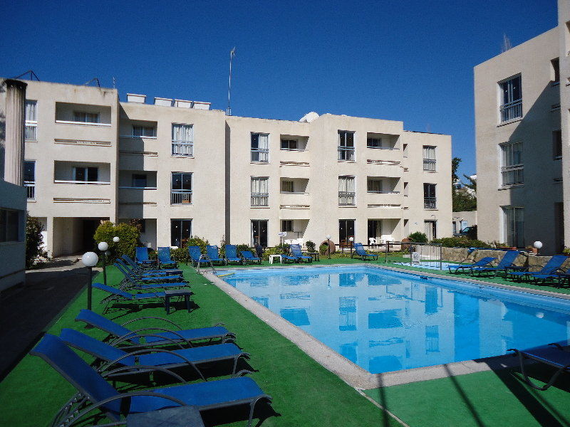 达芙妮酒店式公寓 Paphos 外观 照片
