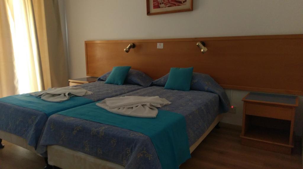 达芙妮酒店式公寓 Paphos 外观 照片