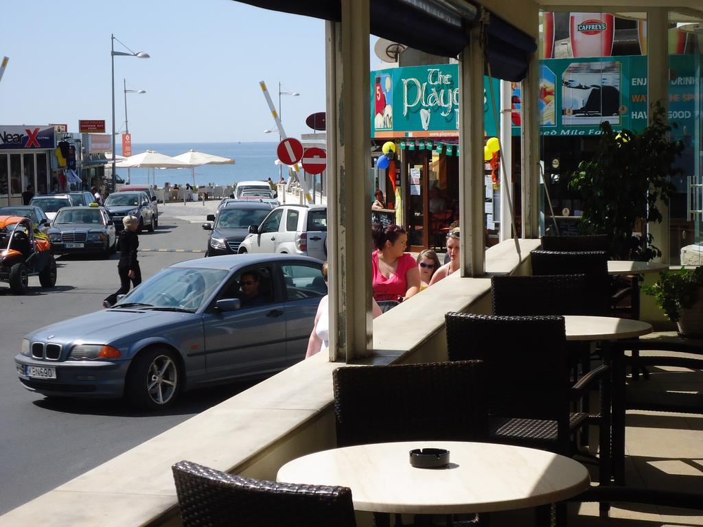 达芙妮酒店式公寓 Paphos 外观 照片