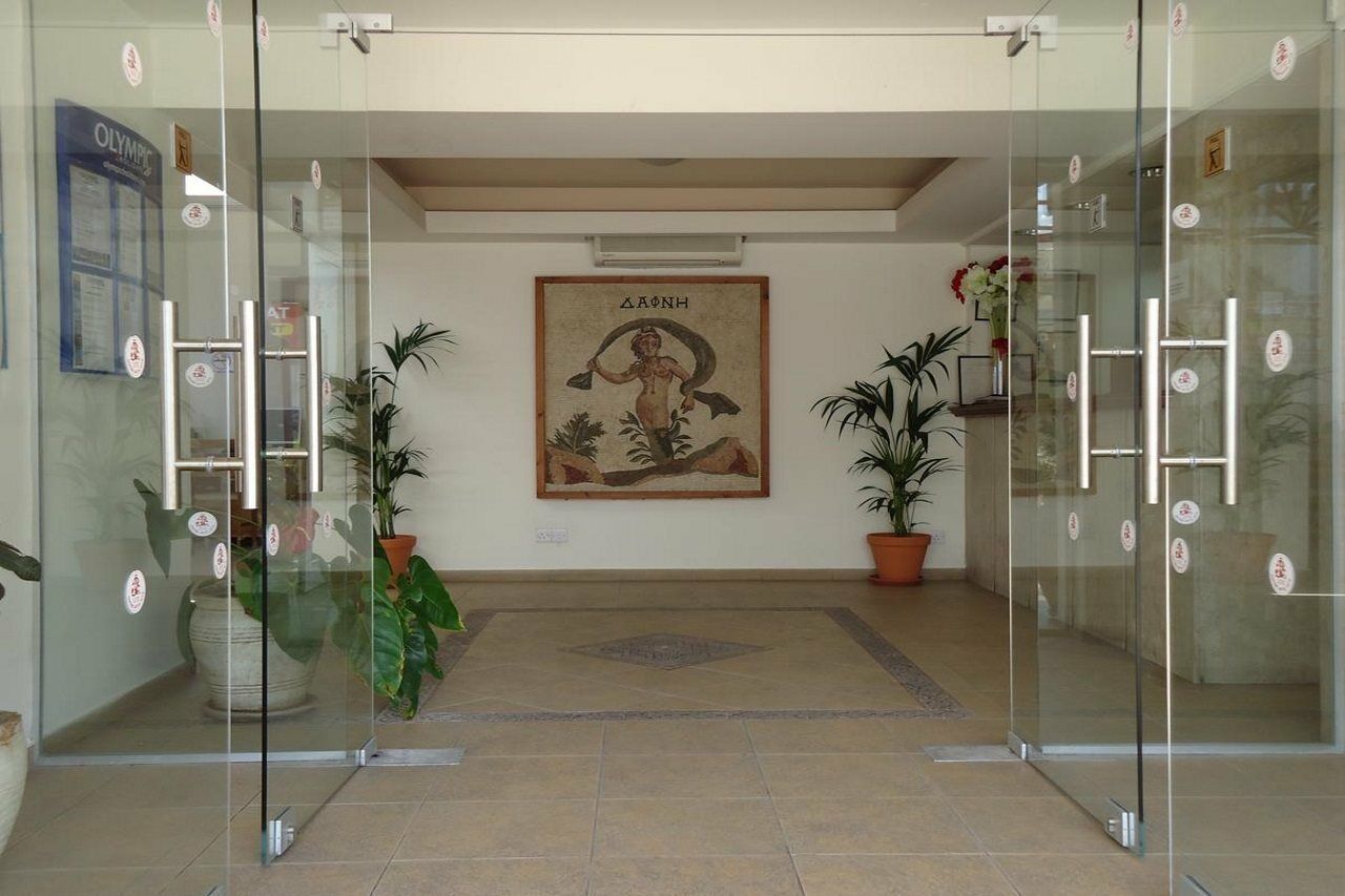 达芙妮酒店式公寓 Paphos 外观 照片
