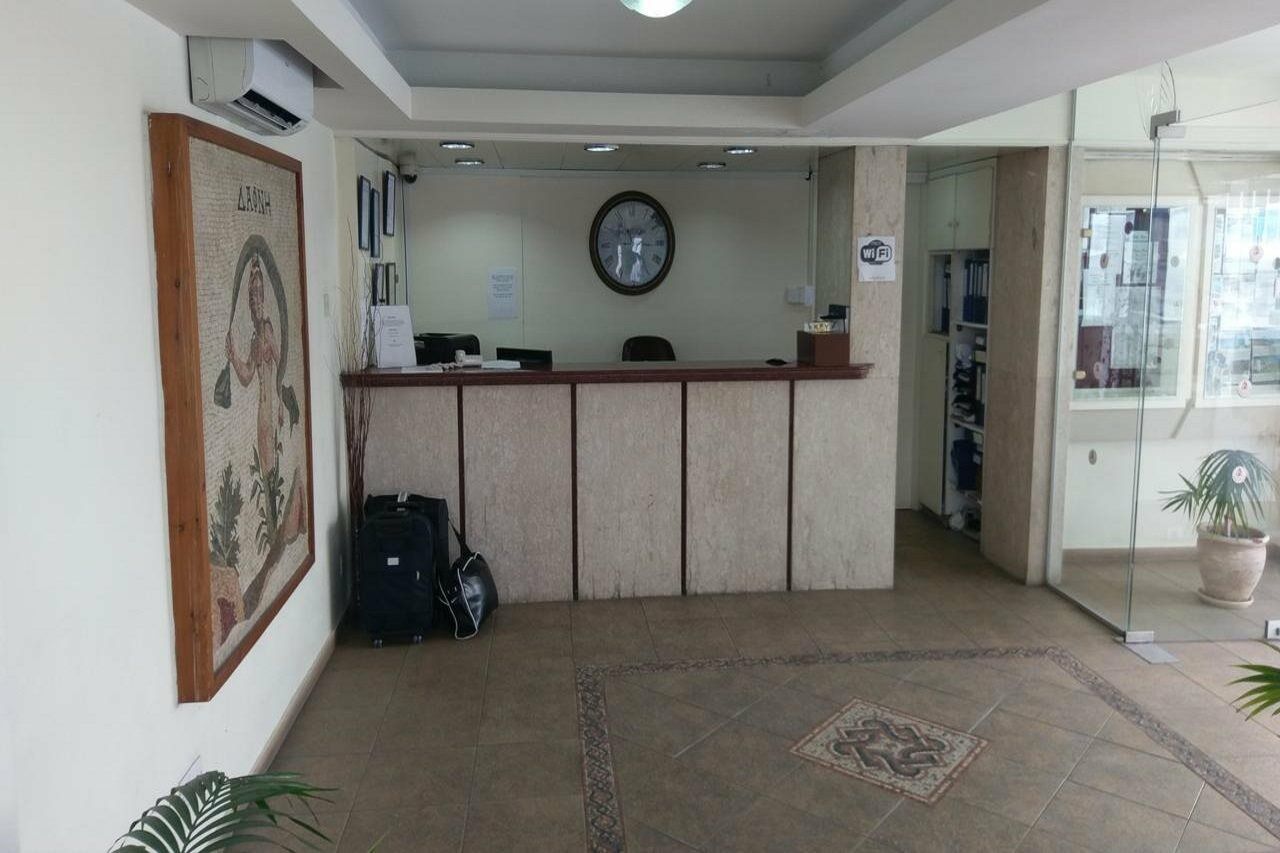 达芙妮酒店式公寓 Paphos 外观 照片
