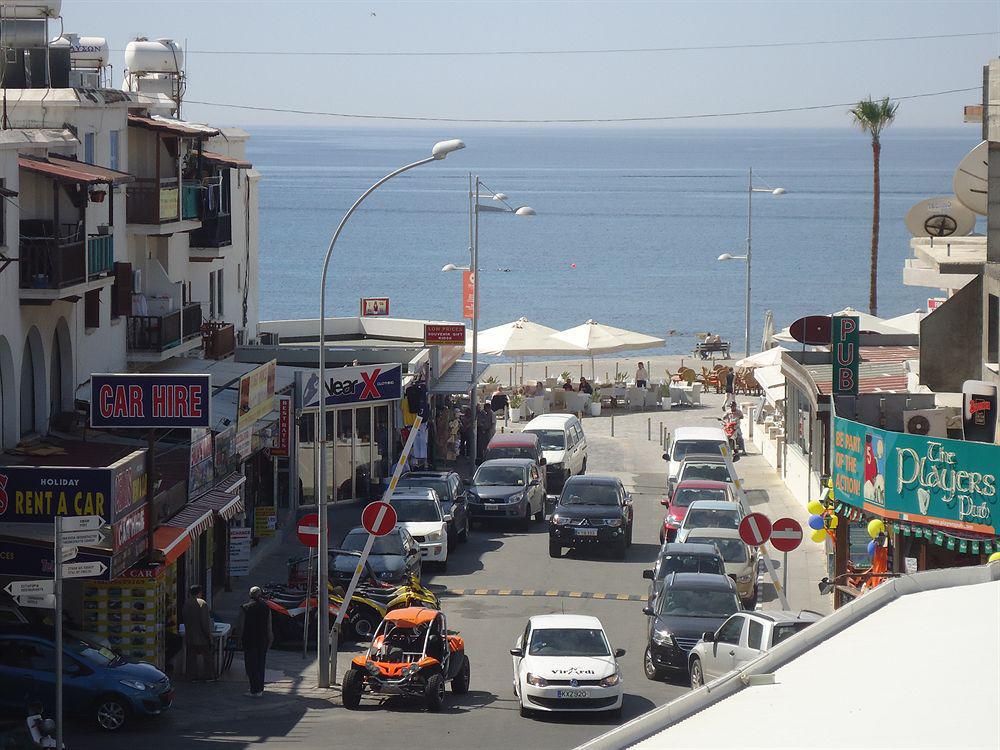 达芙妮酒店式公寓 Paphos 外观 照片